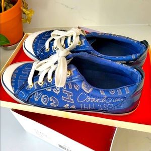 🔥🔥🔥 COACH SHOES 🔥🔥🔥 SIZE 9B, monogram fabric. Blue, sole monogram.